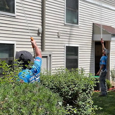 Window Cleaning vs. Pressure Washing: What’s Safe for Exterior Glass? Thumbnail